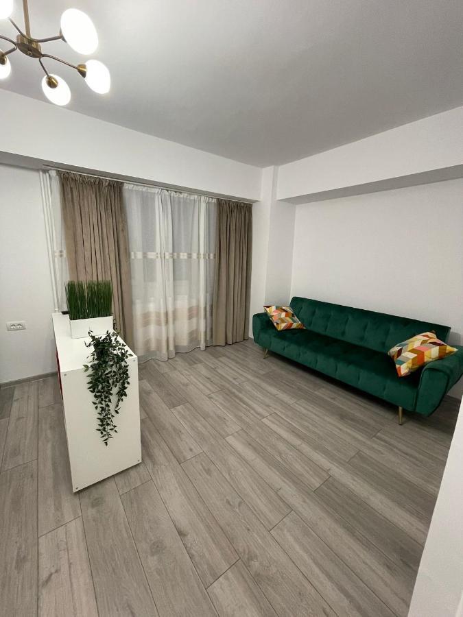 Garsoniera Spatioasa Mega Mall Bucarest Extérieur photo